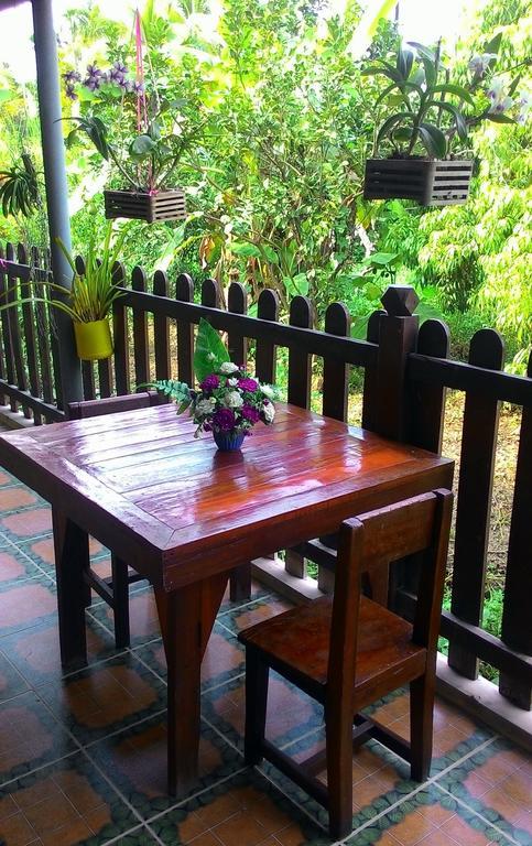 Baan Benjathip Hostel Amphawa Phòng bức ảnh