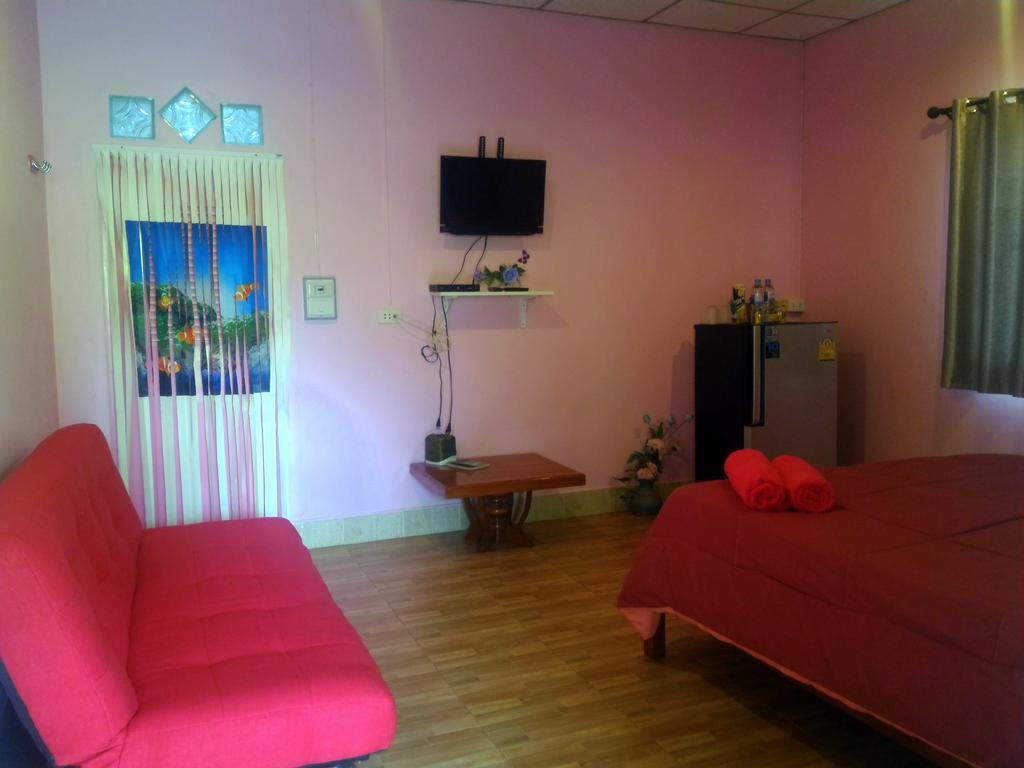 Baan Benjathip Hostel Amphawa Ngoại thất bức ảnh
