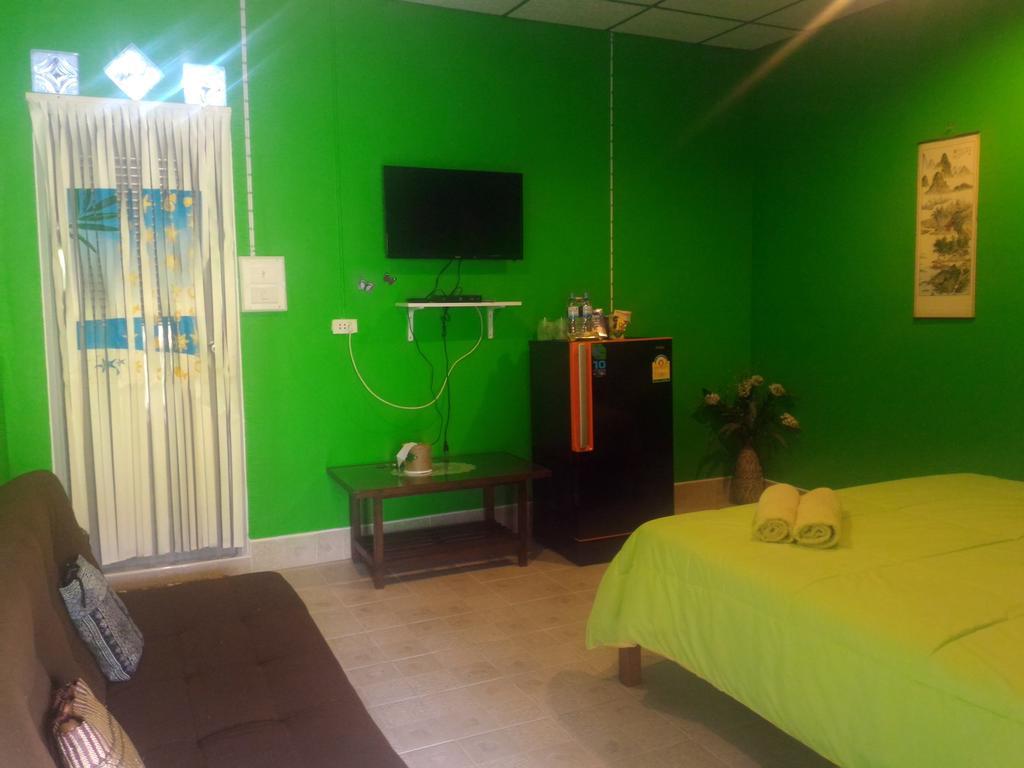 Baan Benjathip Hostel Amphawa Ngoại thất bức ảnh