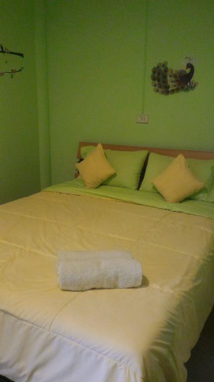 Baan Benjathip Hostel Amphawa Ngoại thất bức ảnh