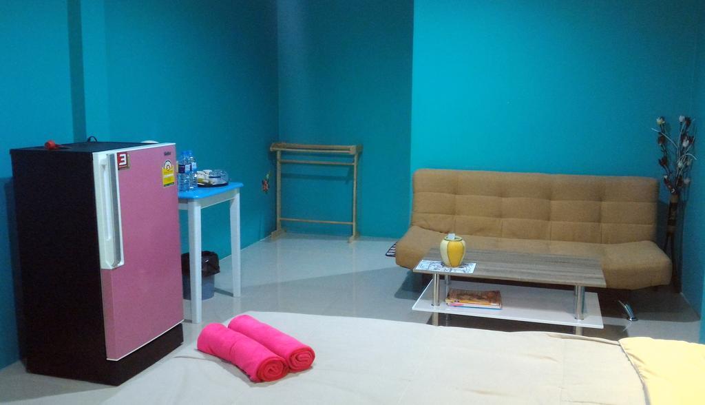 Baan Benjathip Hostel Amphawa Ngoại thất bức ảnh