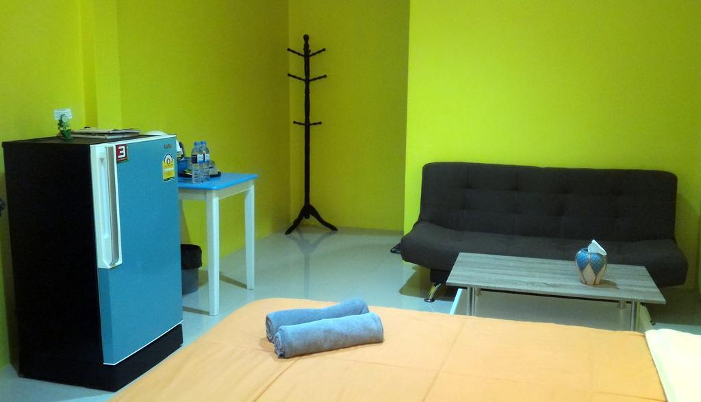 Baan Benjathip Hostel Amphawa Ngoại thất bức ảnh